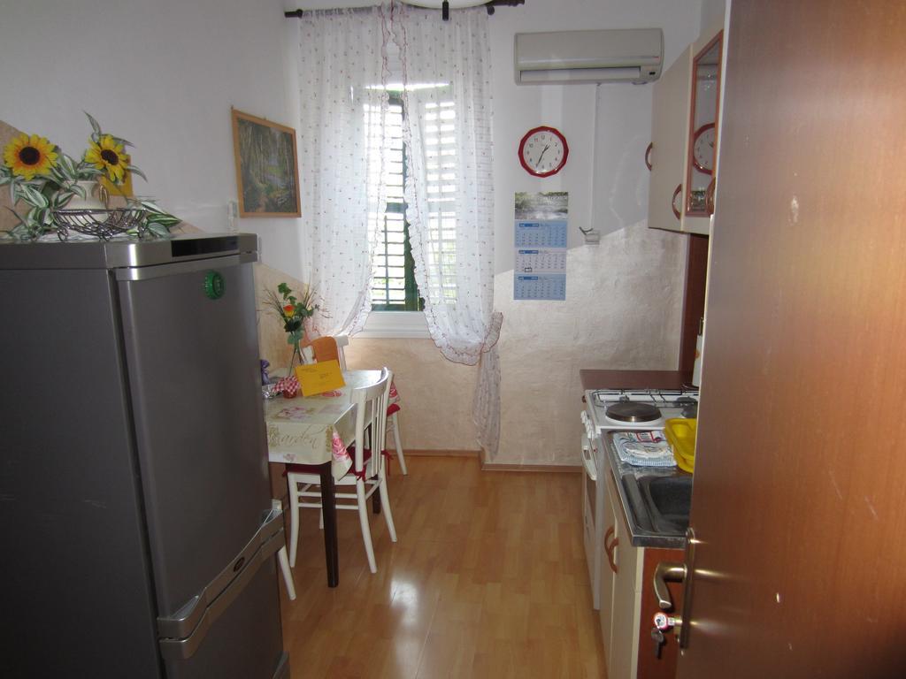 Apartment Retro III Копер Номер фото