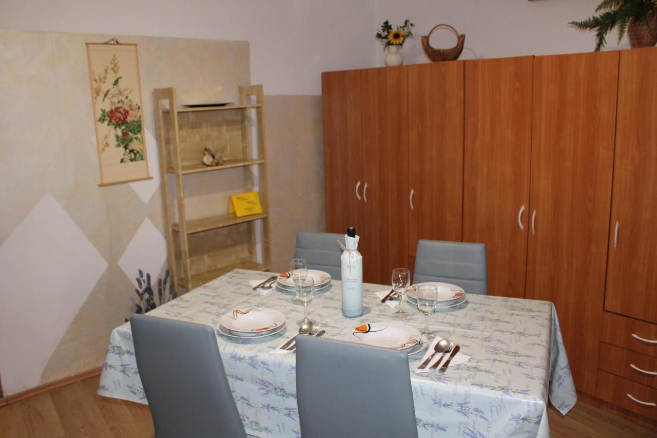 Apartment Retro III Копер Экстерьер фото