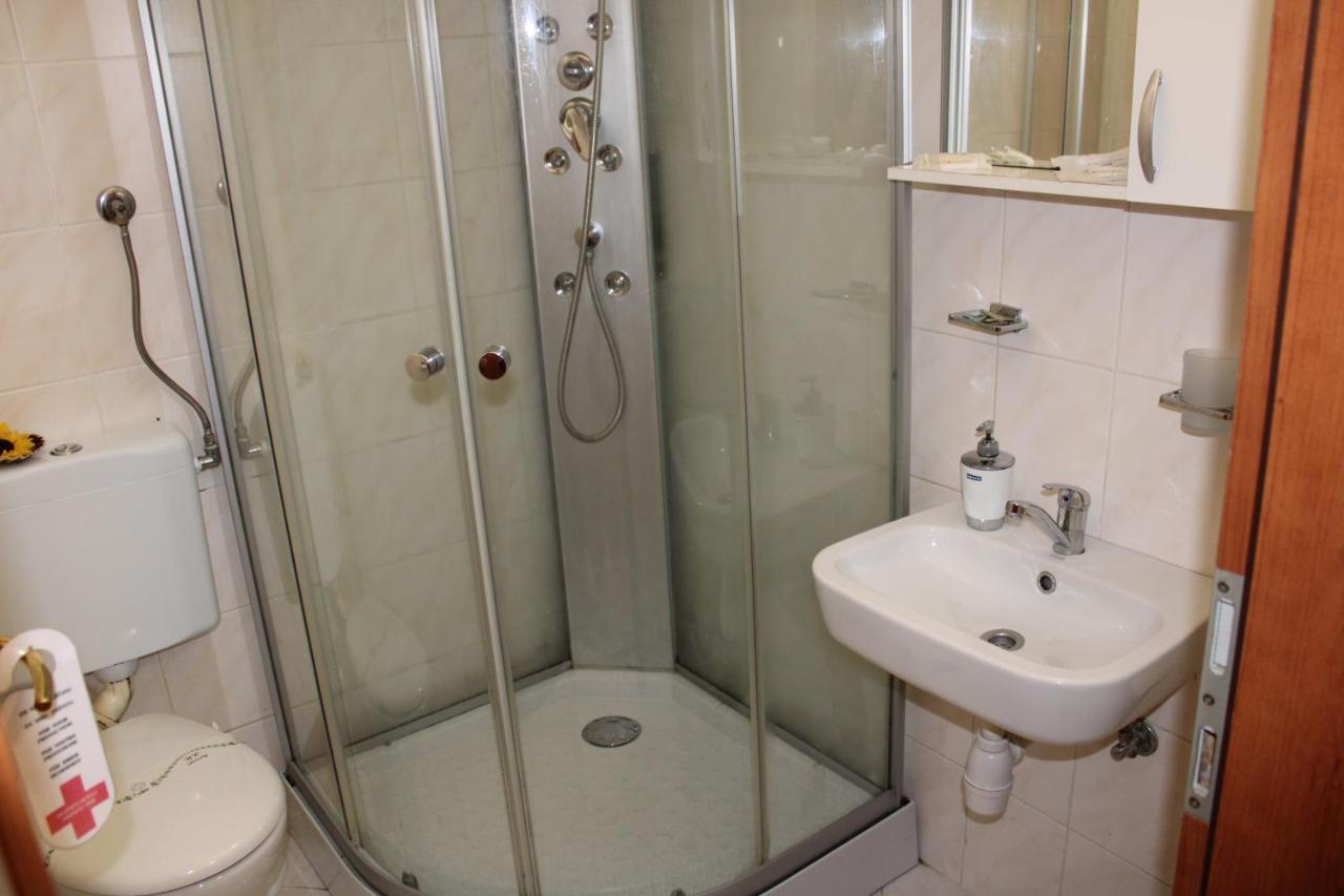 Apartment Retro III Копер Экстерьер фото